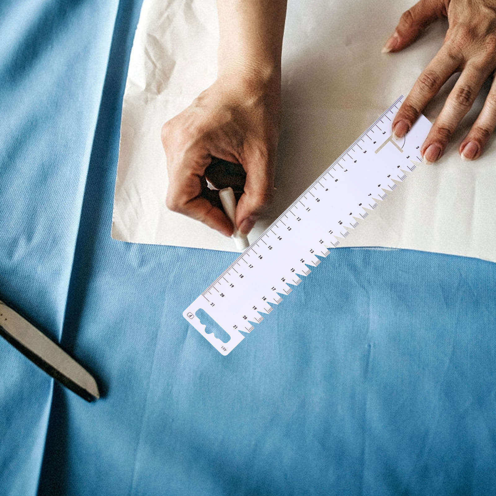 Sewing Gauge Ruler - ไม้บรรทัดสำหรับงานควิลท์ระดับมืออาชีพสำหรับการตัดเย็บผ้าและงานแพทช์เวิร์ค DIY ทำจากพลาสติกคุณภาพสูง ทนทาน พร้อมหน้าปัดวัดที่ชัดเจน