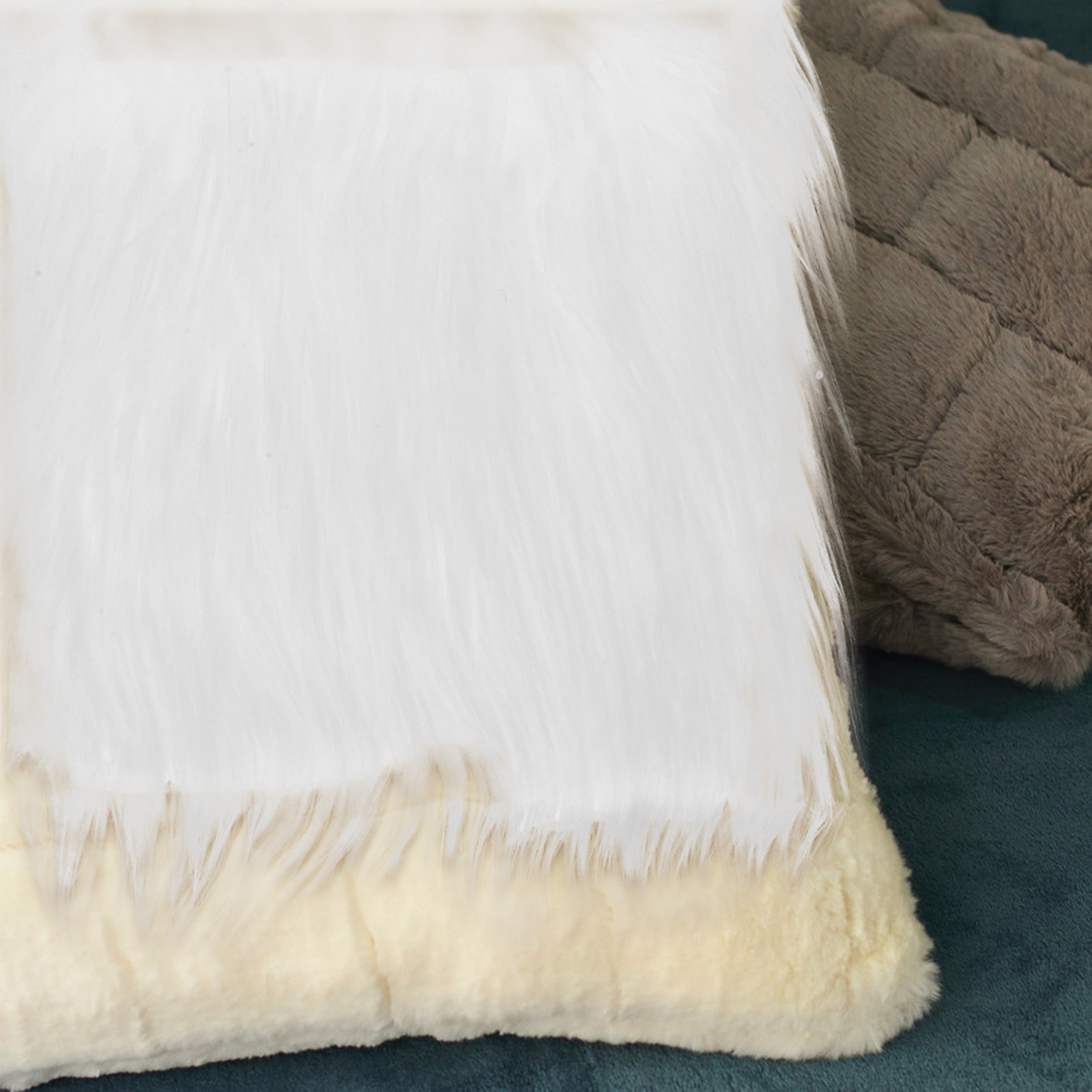 ผ้าขนสัตว์เทียมสีขาวดำแบบยาว 2 - Sewing Textiles บทวิจารณ์และราคา