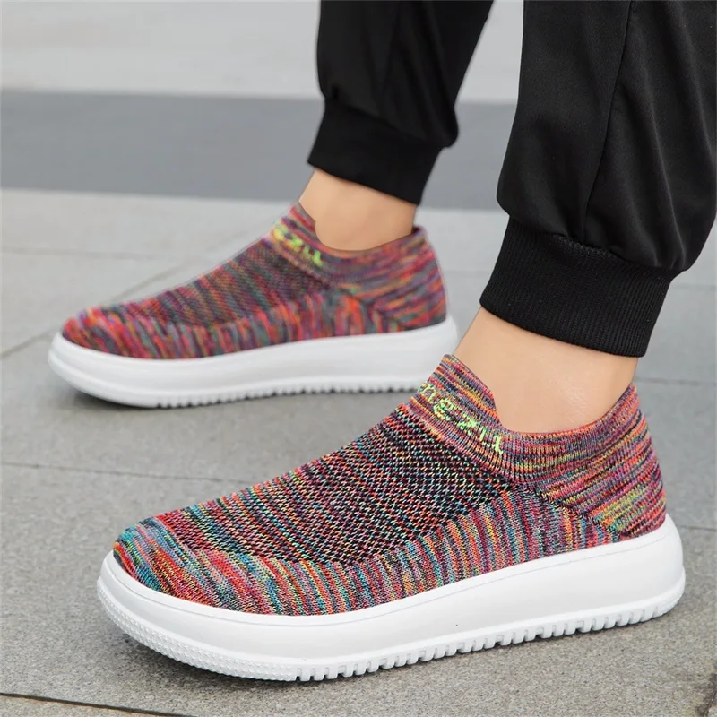 รองเท้าผ้าใบแบบสวมสำหรับฤดูร้อ - Knit Stabilizer Stretch บทวิจารณ์และราคา