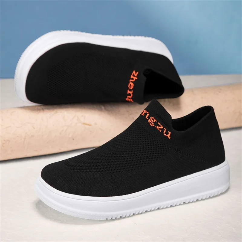 รองเท้าผ้าใบแบบสวมสำหรับฤดูร้อ - Knit Stabilizer Stretch บทวิจารณ์และราคา